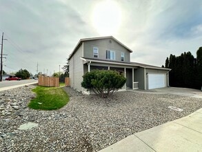Building Photo - 2108 Regal St