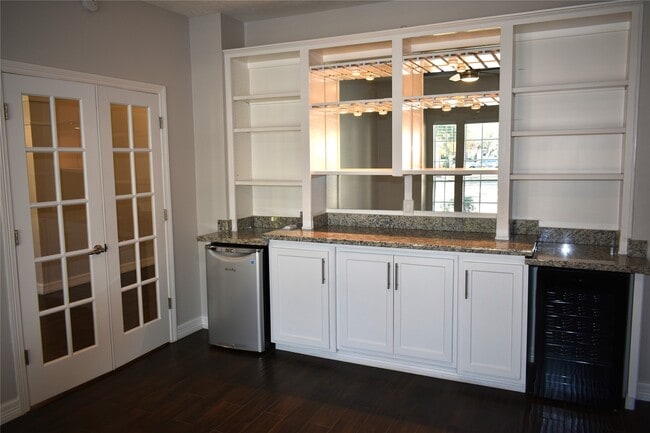 Building Photo - 5302 Fairwick Ct