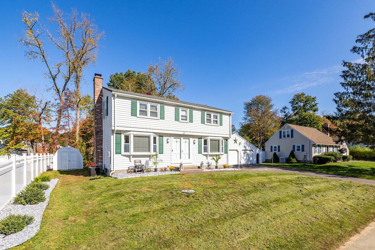 Primary Photo - 34 Silver Ln