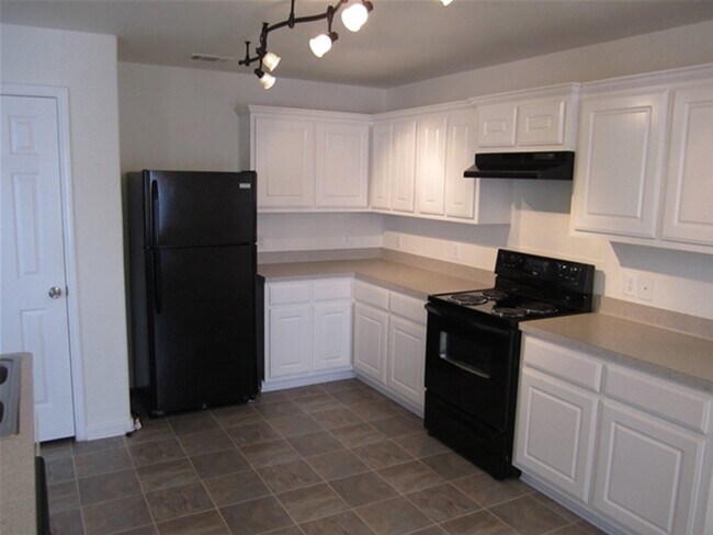 Foto del edificio - 4345 Medina River Loop