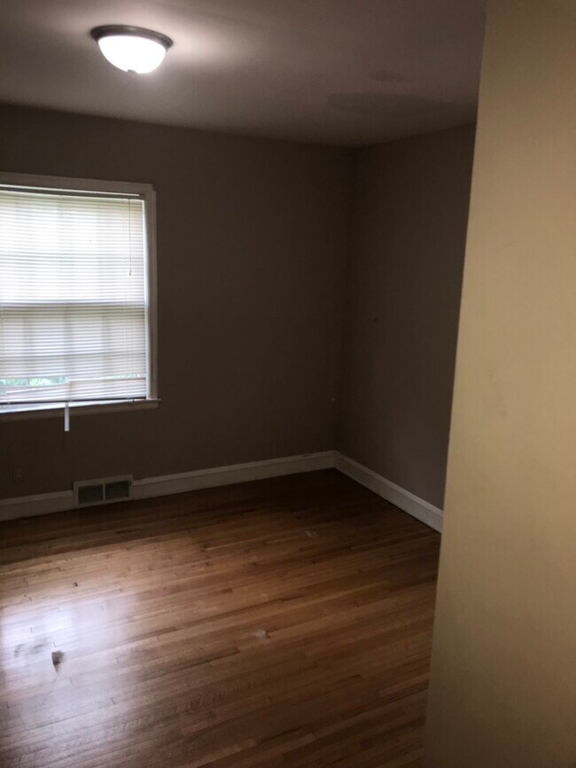 Foto del edificio - 4242 N Girard Ave