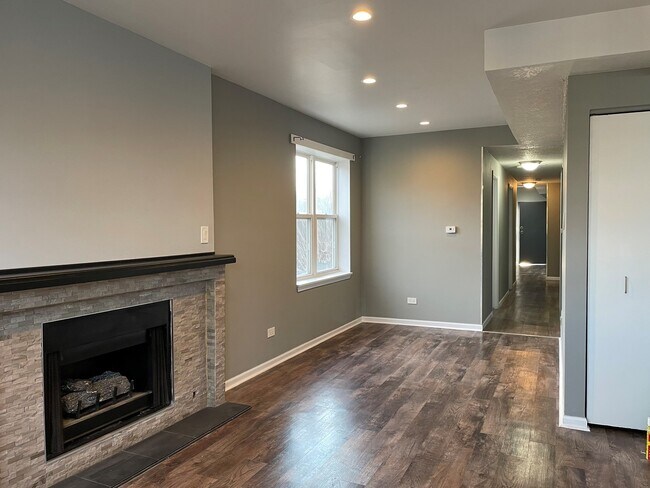 Building Photo - 1438 N Campbell Ave