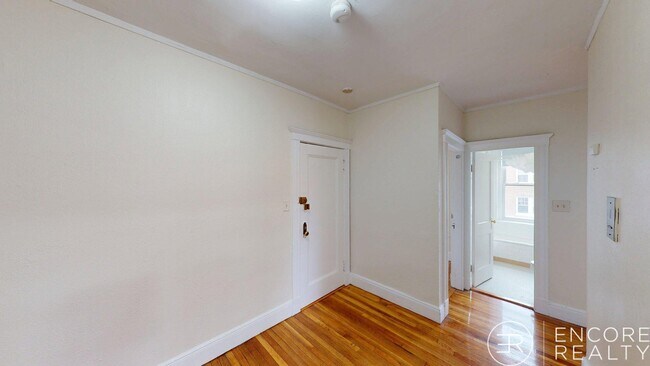 Building Photo - 4 Vinal St