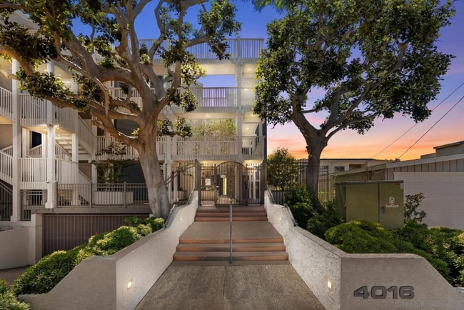 Foto del edificio - 4016 Gresham St