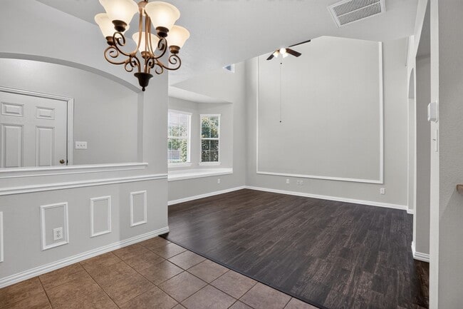 Building Photo - 3112 Bedford Rd