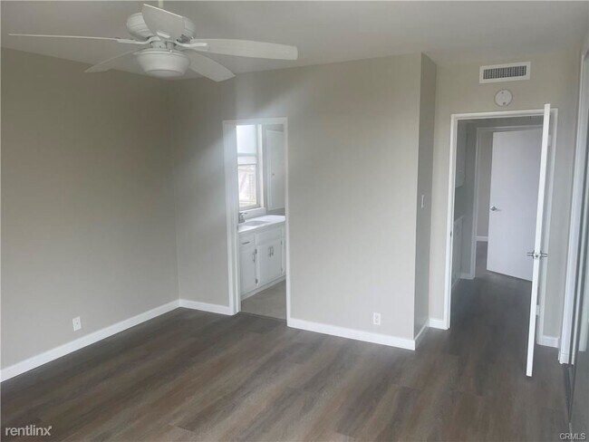 Building Photo - 2 br, 2 bath Condo - 103 Ravenna Dr Unit 15