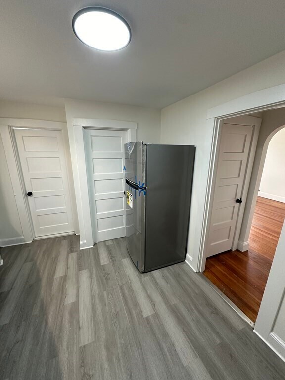 Building Photo - 493 Lynn Sst