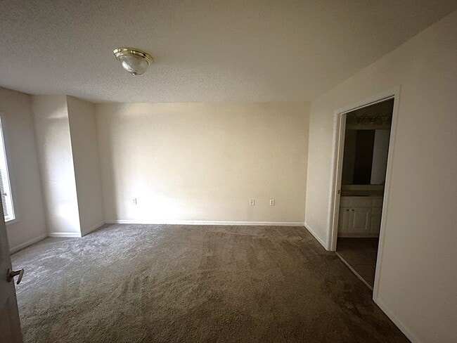 Building Photo - 11241 Avocet Ln