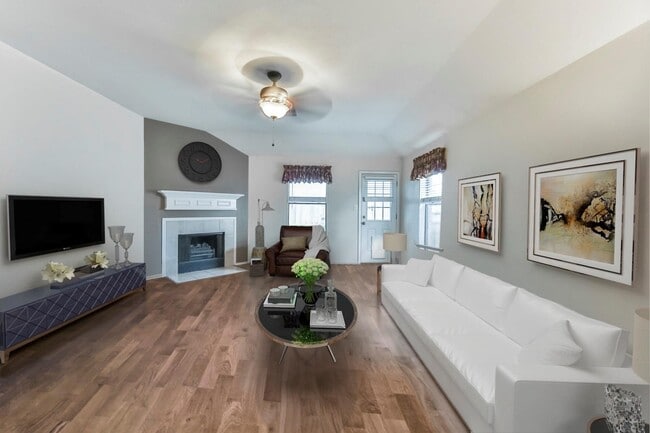 Building Photo - 9215 Dunain Park Ct