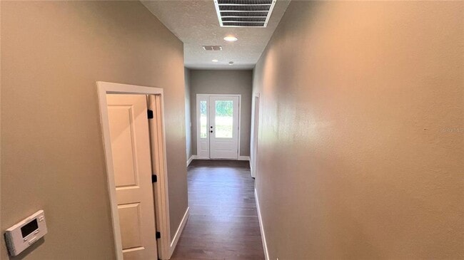 Foto del edificio - 150 Hillsborough Ave NW