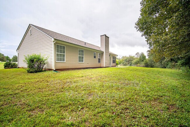 Building Photo - 1266 Braves Court