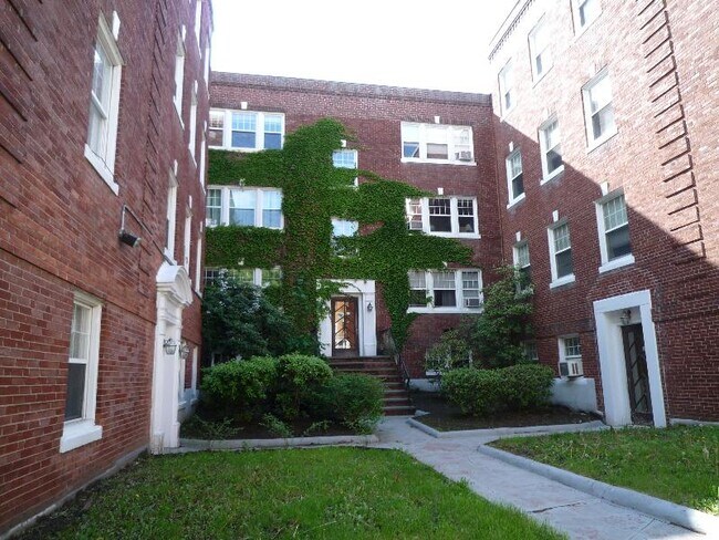 Foto del edificio - 115 Longwood Ave