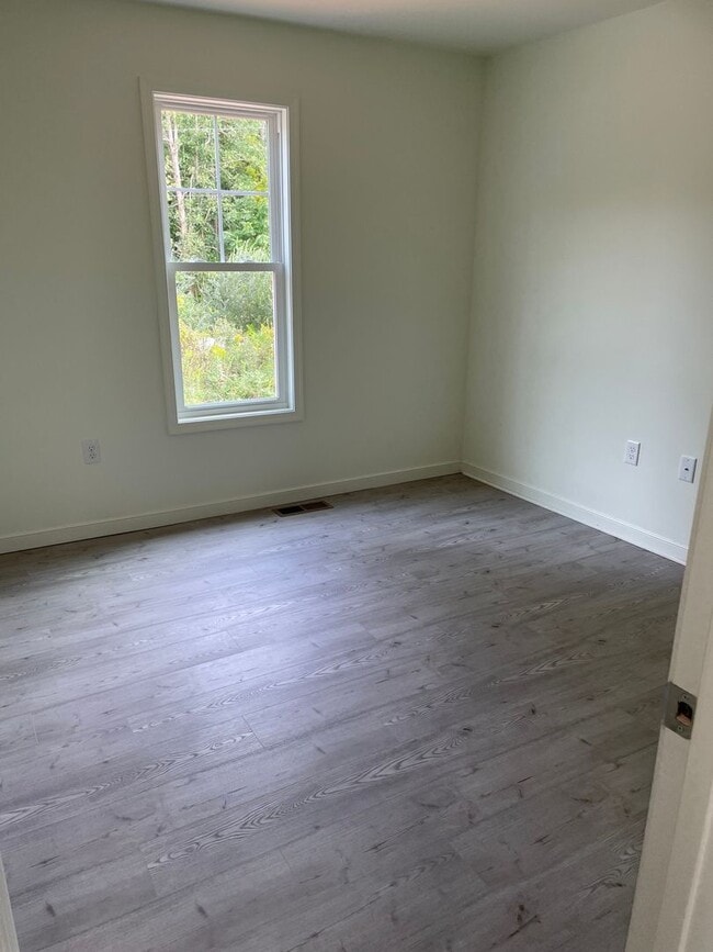 Building Photo - DUPLEX CUMBERLAND, VA !