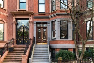Building Photo - 84 Commonwealth Ave