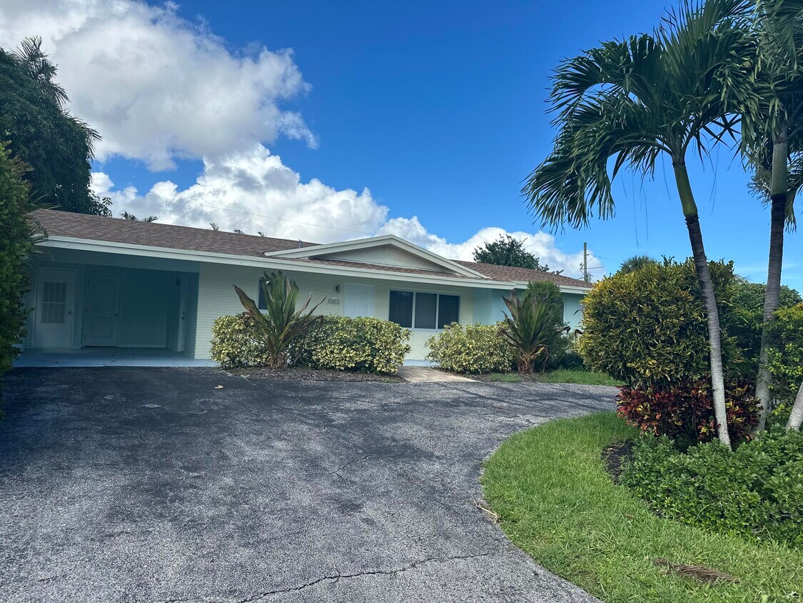 Primary Photo - 1083 SW 25th Pl