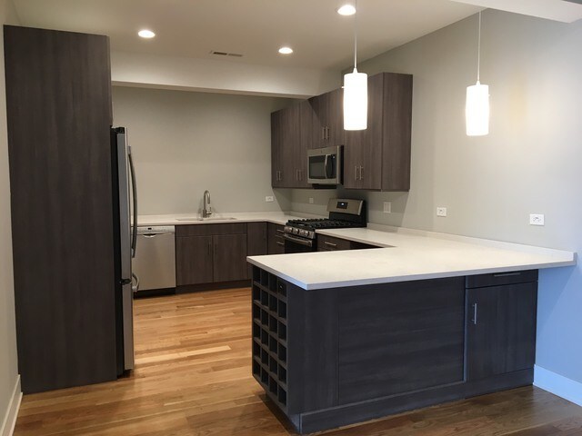 Foto del edificio - 1127 W Granville Ave