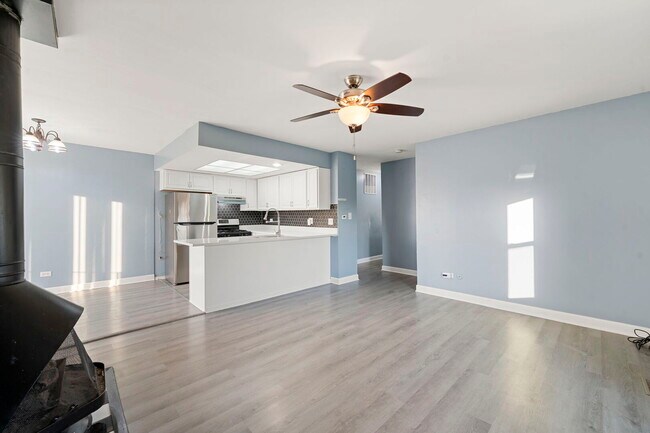 Foto del edificio - 2125 N Ginger Creek Dr