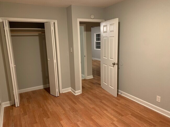 Foto del edificio - 629 Northway Dr