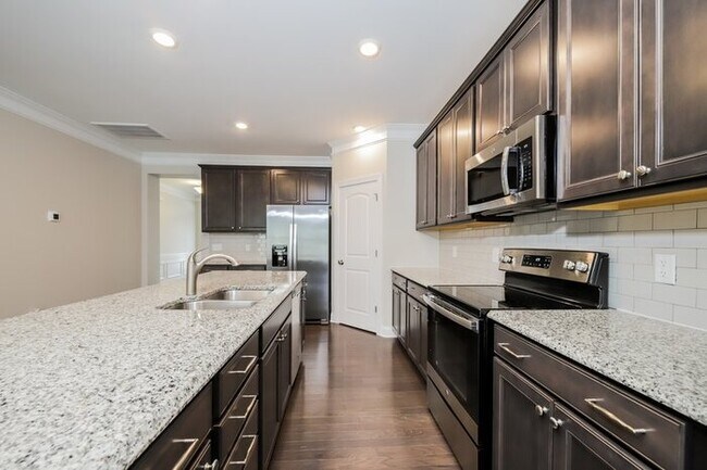 Building Photo - 112 Archer Dr