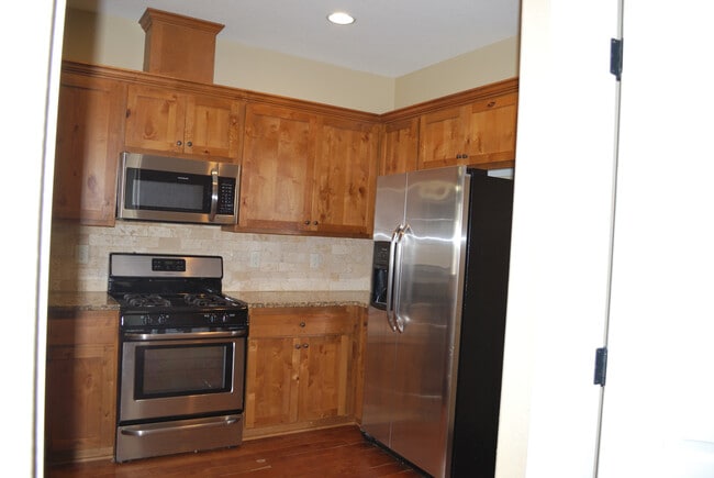 Building Photo - 9706 NE 75th Way