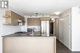 Building Photo - 7988 Ackroyd Rd