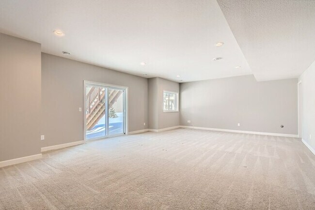 Foto del edificio - 5135 White Star Lane, Woodbury, MN, 55129