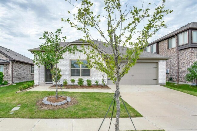 Building Photo - 1304 Rosebush Rd