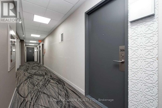 Photo du bâtiment - 1171 Queen St W