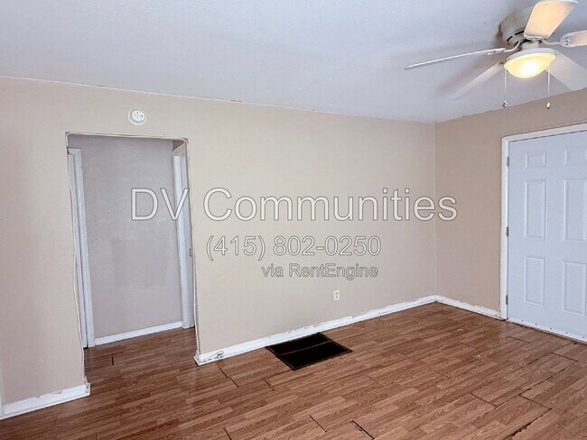 Foto del edificio - 986 22nd Ave S