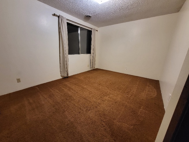 Building Photo - 679 Brookside Ct