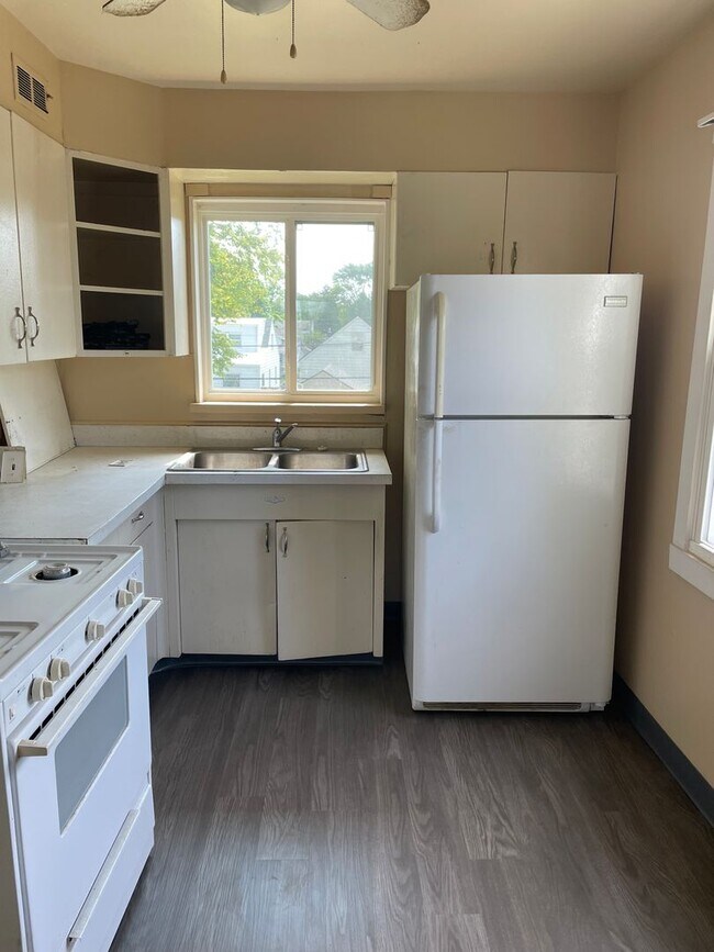Foto del edificio - BrooklineAve2416