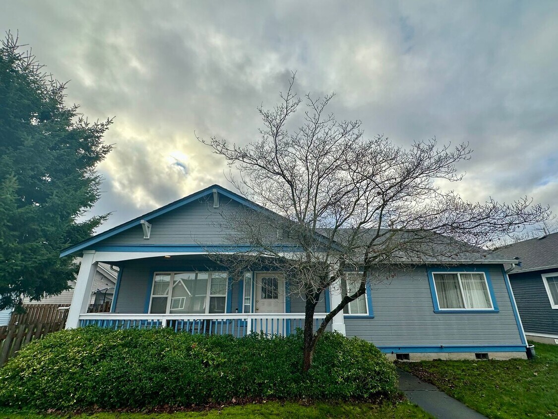 Primary Photo - 1236 Aaron Dr