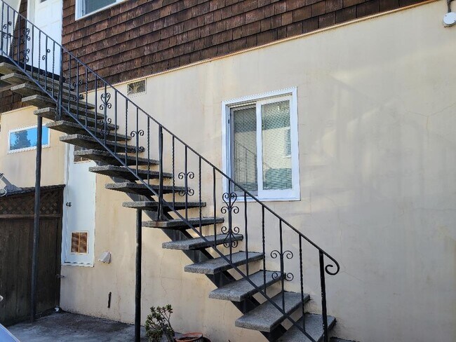 Upstairs Entry Stairway - 402 D St