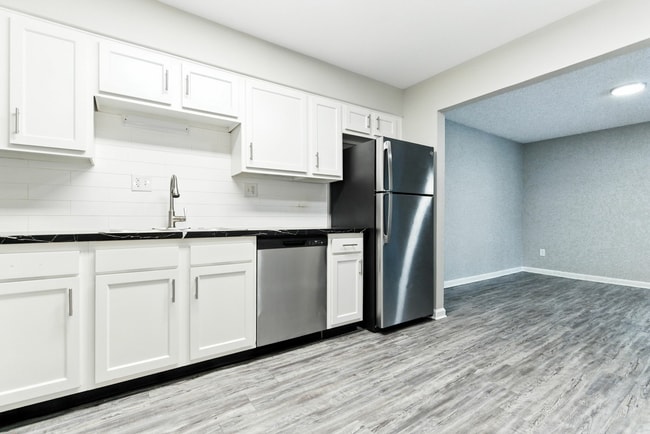 9400 Hurstbourne Park Blvd-33.jpg - The Rye Apartments