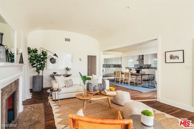 Foto del edificio - 3 br, 3 bath House - 426 N Citrus Ave