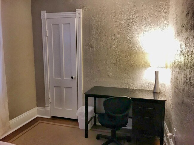 Photo - 111 Herkimer St House