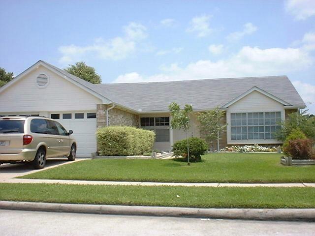 Primary Photo - 16751 Colony Bend Dr