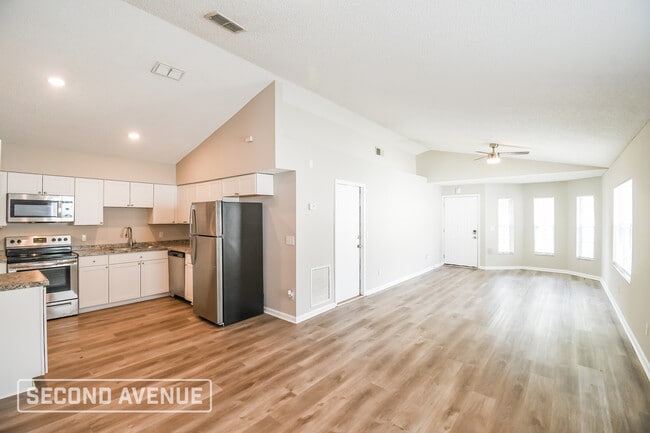 Building Photo - 6114 Delmar Pl