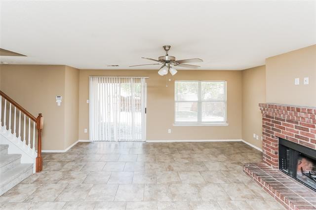Foto del edificio - 3316 Knollcrest Ln