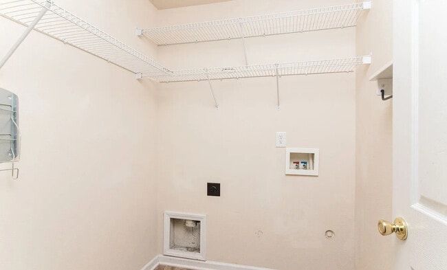 Foto del edificio - 2836 Oasis Ln