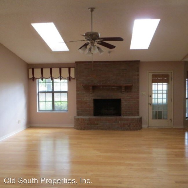 Building Photo - 4 br, 3 bath House - 2297 Greenbrier Rd