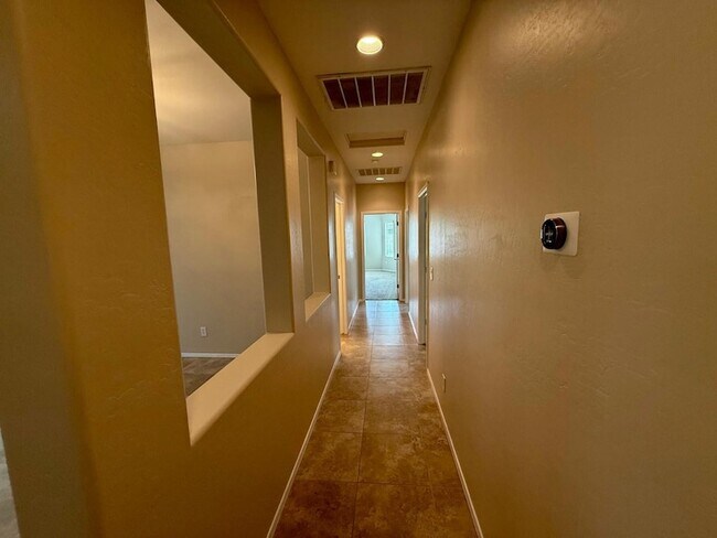 Foto del edificio - 1929 W Black Hill Rd