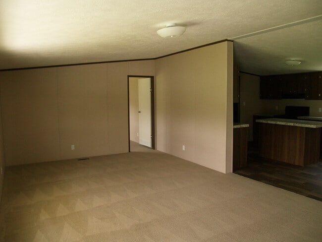 Building Photo - 162 Brandenburg Dr