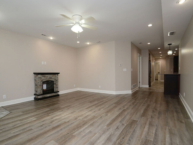 Building Photo - 1054 S 20th St