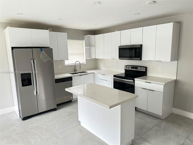 Foto del edificio - 5709 Hayes St