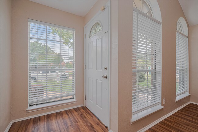 Foto del edificio - 15827 Beechnut St