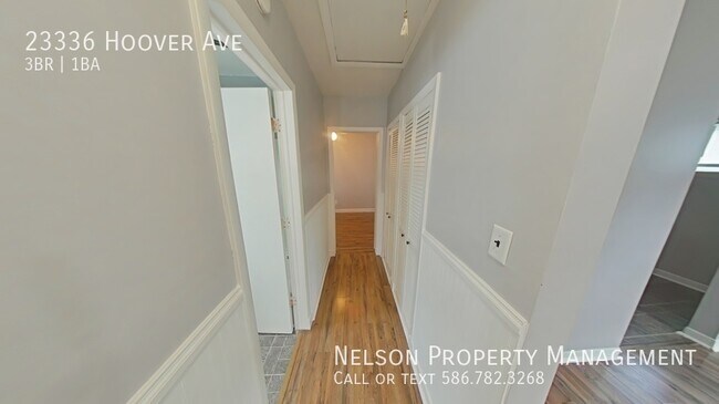 Foto del edificio - 23336 Hoover Ave