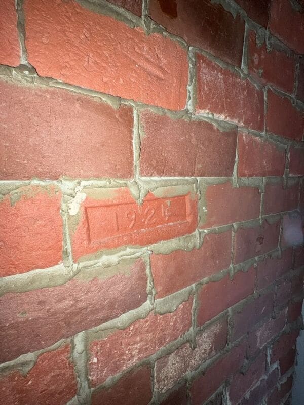 Foto del edificio - 746-748 River Street