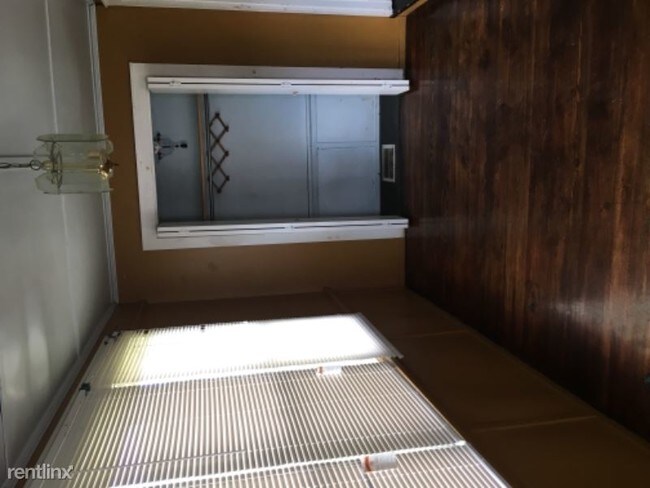 Foto del edificio - 4 br, 2 bath House - 198 Berkshire Ave