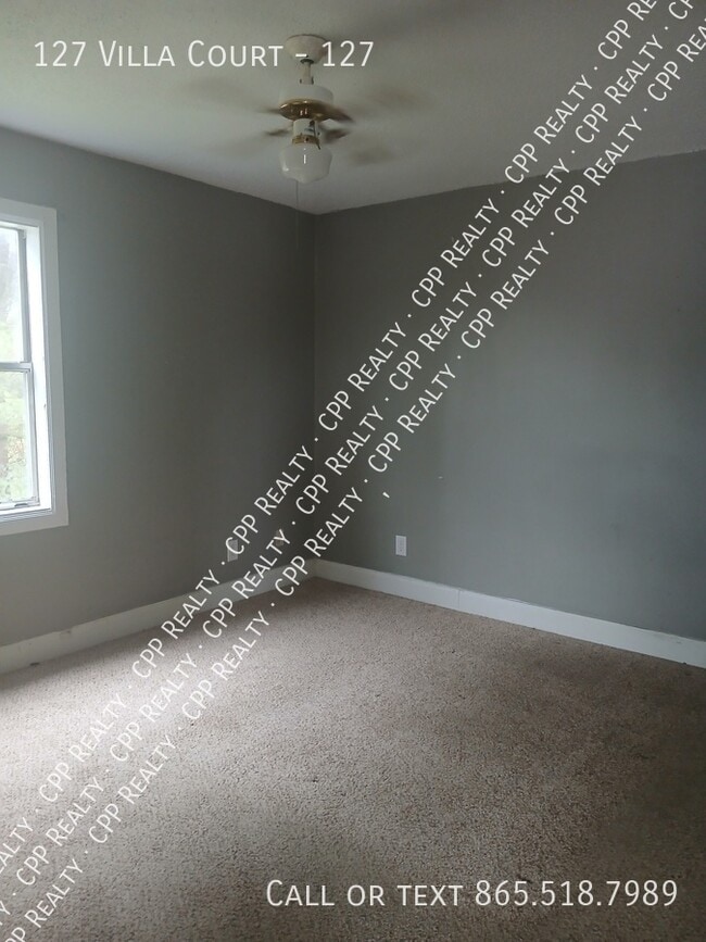 Building Photo - 127 Villa Ct